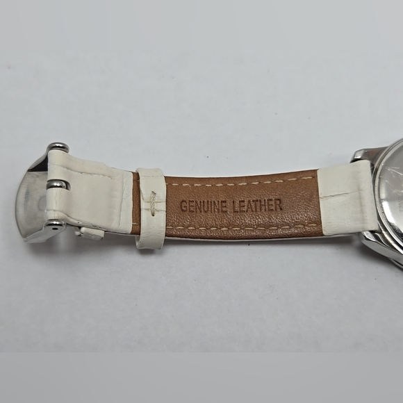 Womens Timex Premium Date Watch White Silver WR50M Rotating Bezel New Battery - Picture 9 of 12